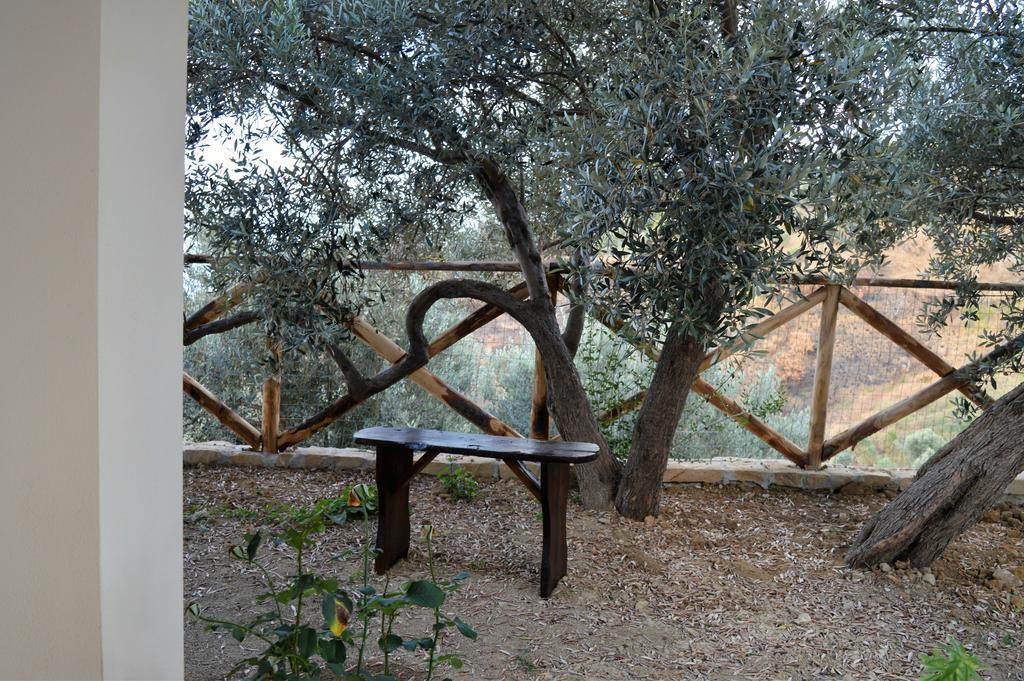 Вилла Agriturismo Pattina Pettineo Экстерьер фото