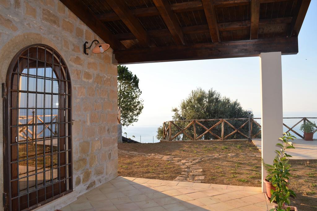 Вилла Agriturismo Pattina Pettineo Экстерьер фото